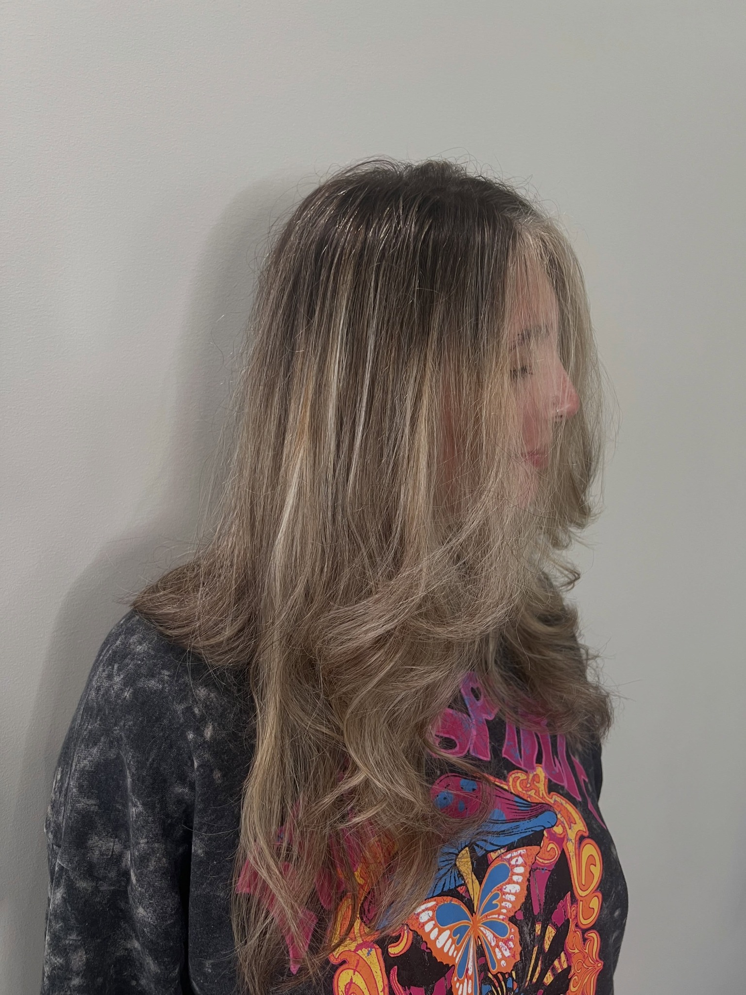 Layered haircut and color