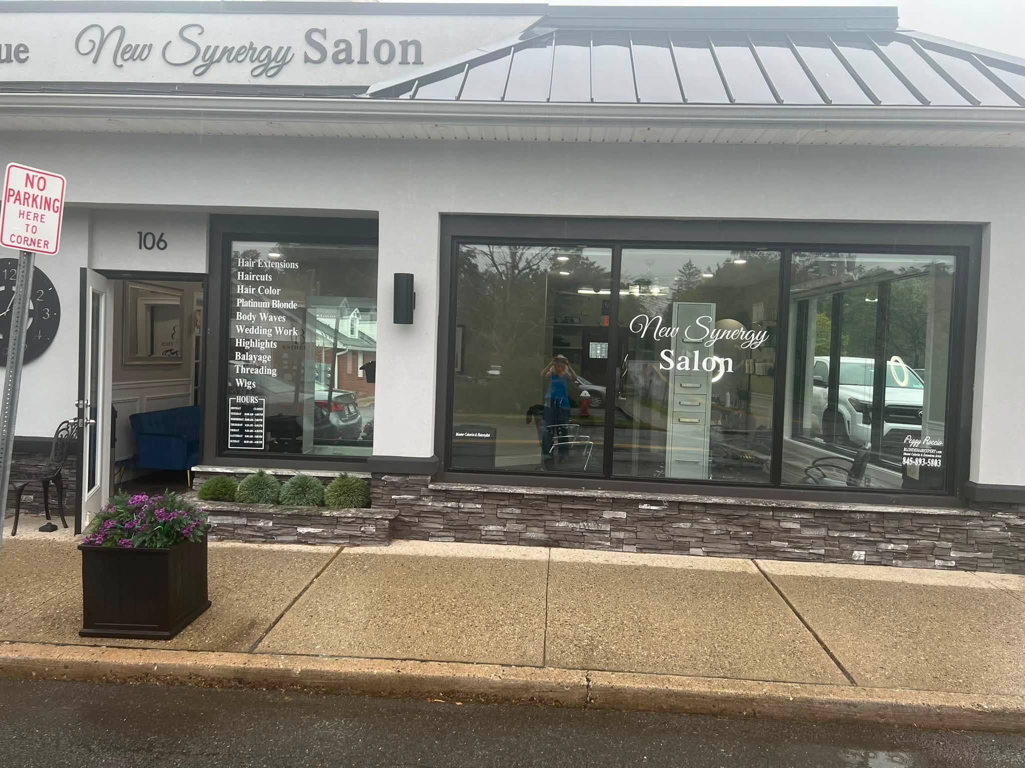 New Synergy Salon storefront