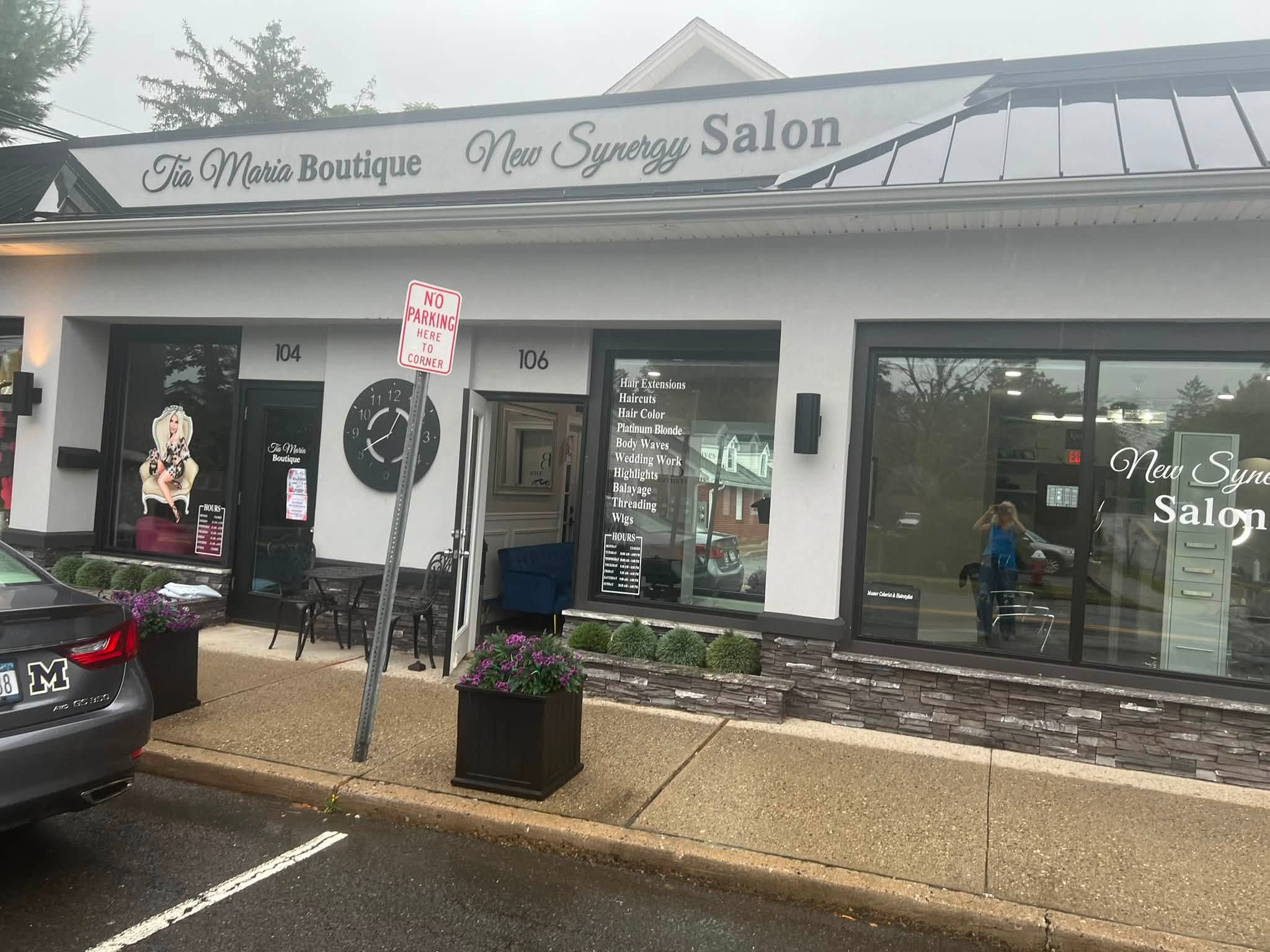 Outside New Synergy Salon